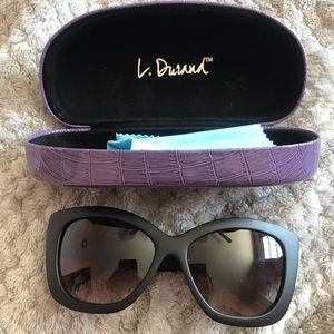 🕶FINAL PRICE Tahari sunglasses!